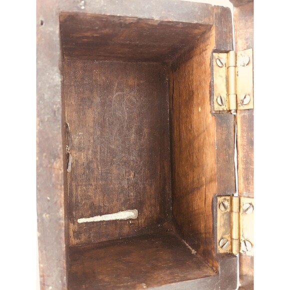 Antique Rustic Old World Hammered Tooled Brass Copper Wood Trinket Box Chest - Picture 6 of 12